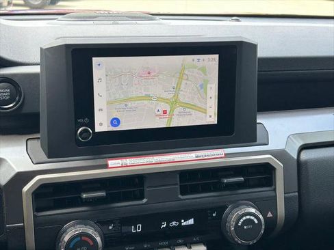 Certified 2025 Toyota Tacoma SR5 AWD/4WD image 20