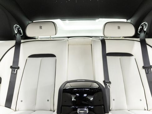 Used 2025 Rolls-Royce Ghost image 45