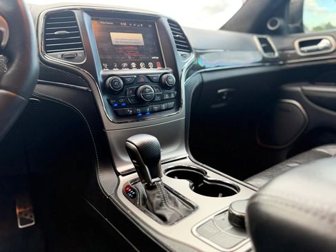 Used 2017 Jeep Grand Cherokee SRT AWD/4WD image 26