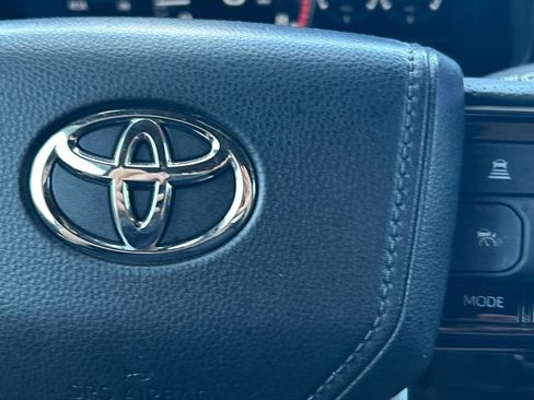 Used 2023 Toyota Tundra Platinum AWD/4WD image 46
