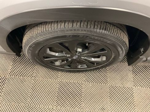 Used 2024 Subaru Forester Sport image 9