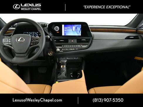 New 2025 Lexus ES 350 w/ Premium Package image 10