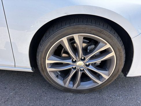 Used 2022 Chevrolet Malibu LT FWD image 5