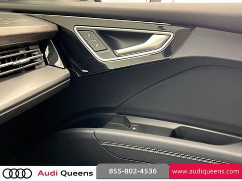 Certified 2022 Audi Q4 e-tron Prestige image 36