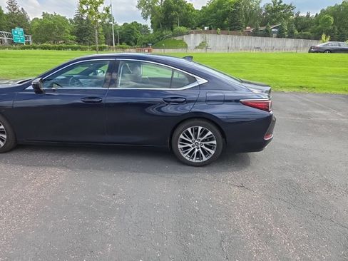 Used 2019 Lexus ES 350 w/ Premium Package FWD image 7