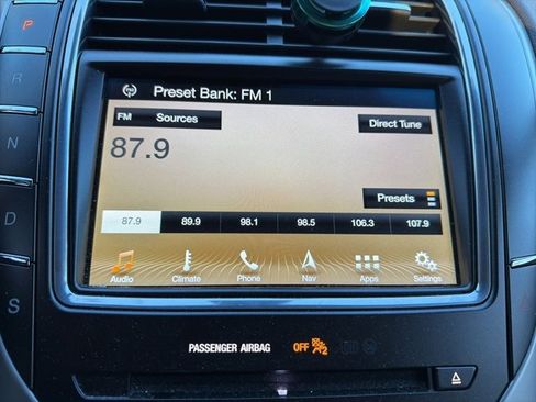 Used 2018 Lincoln MKX Select w/ Select Plus Package image 14