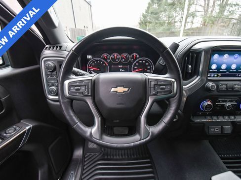 Used 2020 Chevrolet Silverado 1500 LT w/ All-Star Edition image 13