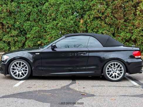Used 2010 BMW 135i Convertible image 20