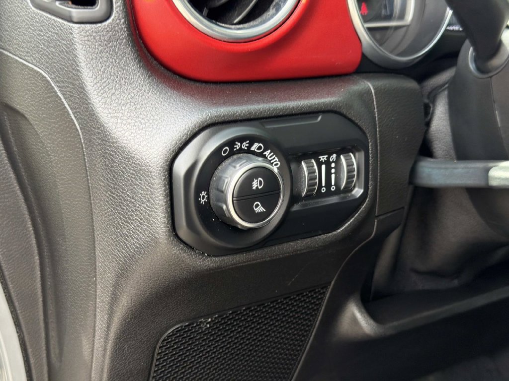 Used 2021 Jeep Gladiator Rubicon w/ LED Lighting Group AWD/4WD image 23