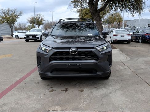 Used 2025 Toyota RAV4 XLE w/ Convenience Package image 3