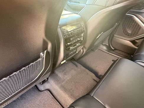 New 2026 Jeep Grand Cherokee L Limited w/ Luxury Tech Group II AWD/4WD image 25