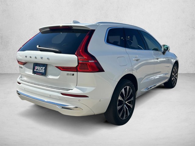Used 2023 Volvo XC60 B5 Plus AWD/4WD image 5