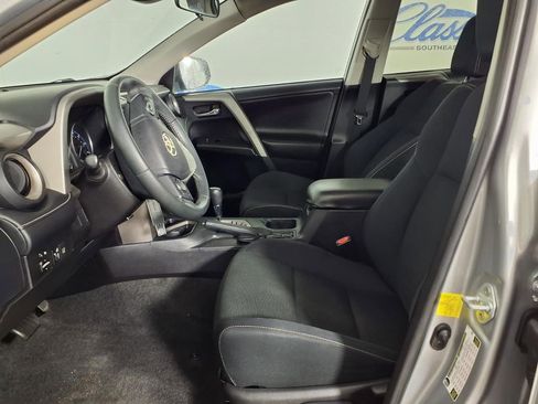 Used 2017 Toyota RAV4 XLE image 13