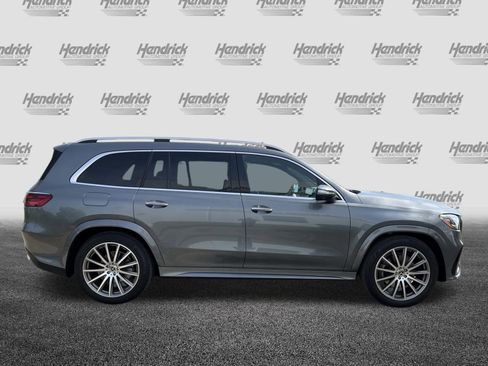 Used 2025 Mercedes-Benz GLS 450 4MATIC image 10