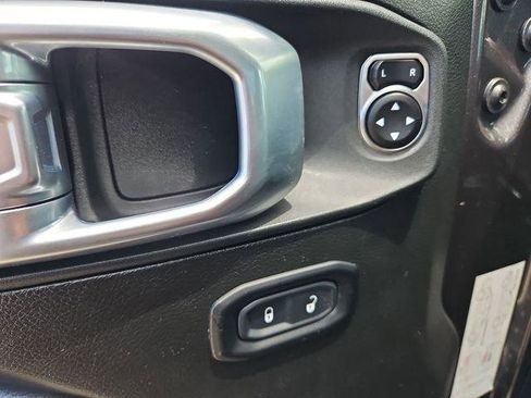 Used 2023 Jeep Wrangler Unlimited Sport AWD/4WD image 21