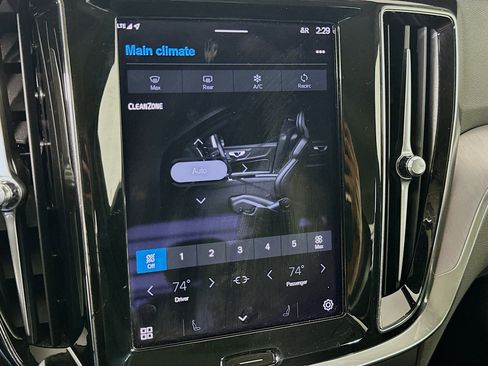 Used 2024 Volvo S60 B5 Core image 24