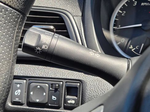 Used 2019 Nissan Sentra S FWD image 22