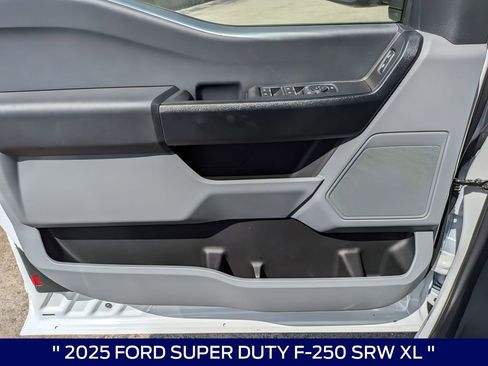 New 2025 Ford F250 XL w/ 360-Degree Camera Package RWD image 10