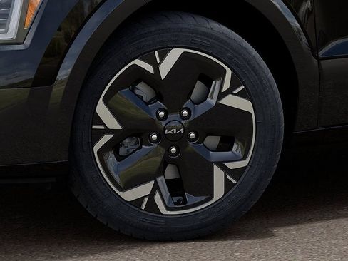 New 2026 Kia Niro Wind FWD image 9