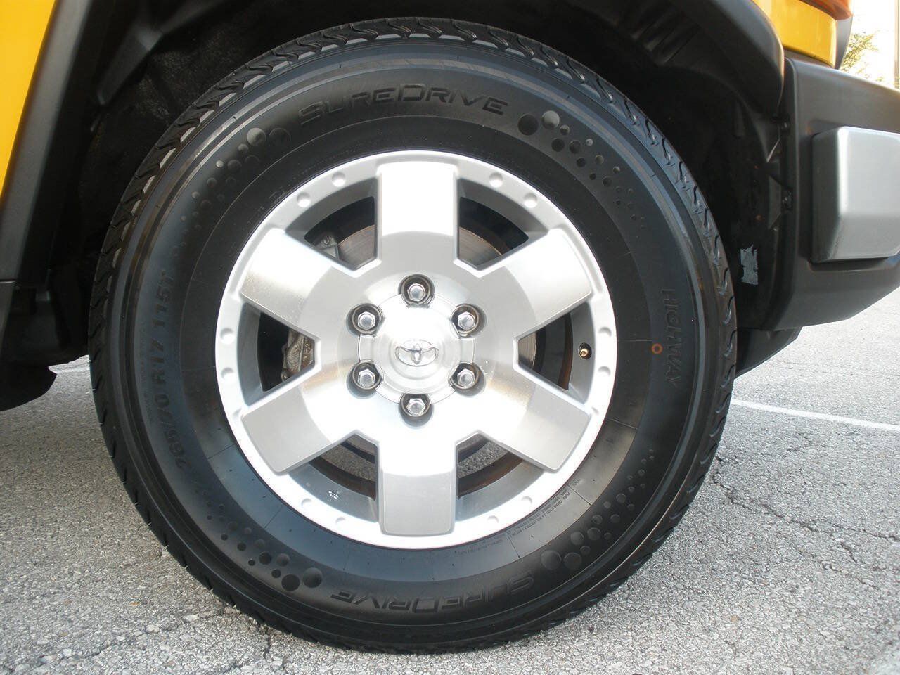 Used 2007 Toyota FJ Cruiser 2WD image 40