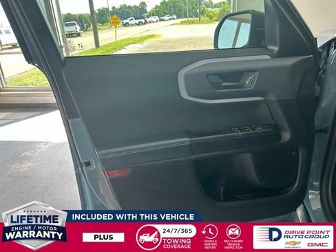 Used 2022 Ford Bronco Sport Outer Banks w/ Tech Package AWD/4WD image 11