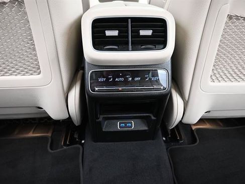 Used 2025 Mercedes-Benz GLE 350 4MATIC image 12