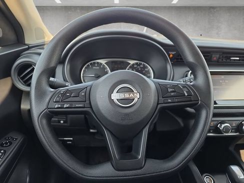 Used 2025 Nissan Kicks Play S FWD image 21