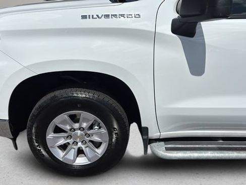 Used 2025 Chevrolet Silverado 1500 W/T RWD image 31