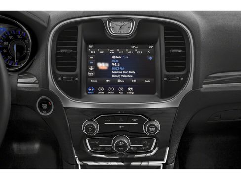 Used 2022 Chrysler 300 S image 8