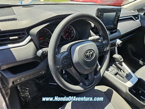 Used 2022 Toyota RAV4 XLE image 7