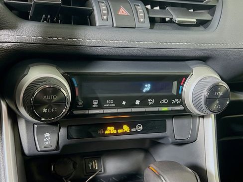 Certified 2025 Toyota RAV4 XLE Premium AWD/4WD image 15