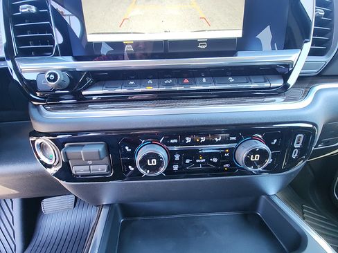 New 2026 Chevrolet Silverado 1500 LT w/ Z71 Off-Road Package image 24