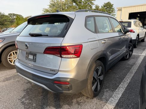 Used 2024 Volkswagen Taos S AWD/4WD image 6