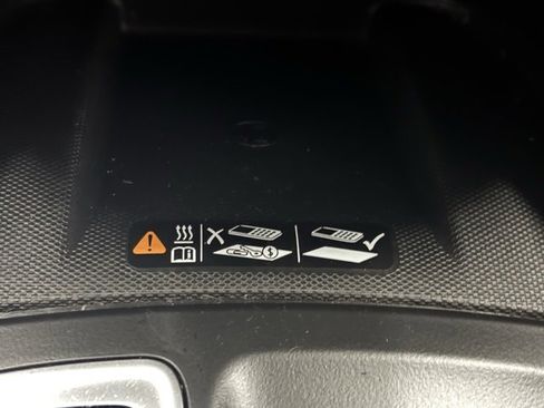 Used 2020 Chevrolet Equinox Premier image 33