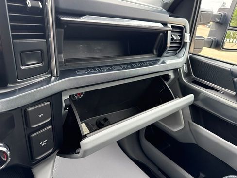 Used 2024 Ford F450 Limited w/ FX4 Off-Road Package AWD/4WD image 28