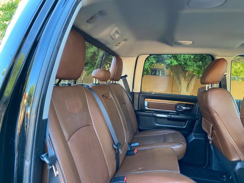 Used 2014 RAM 2500 Longhorn w/ Convenience Group AWD/4WD image 43