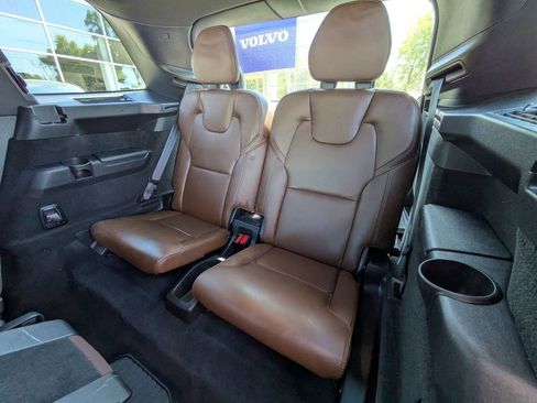 Used 2022 Volvo XC90 T6 Inscription w/ Advanced Package image 18