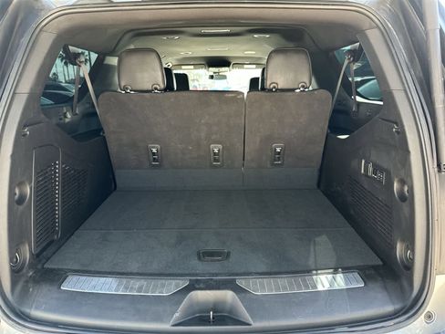 Used 2023 GMC Yukon XL Denali image 19