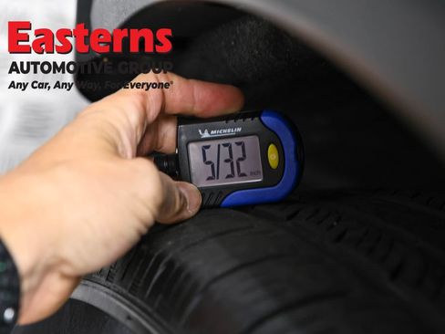Used 2021 Ford Explorer 4WD image 27