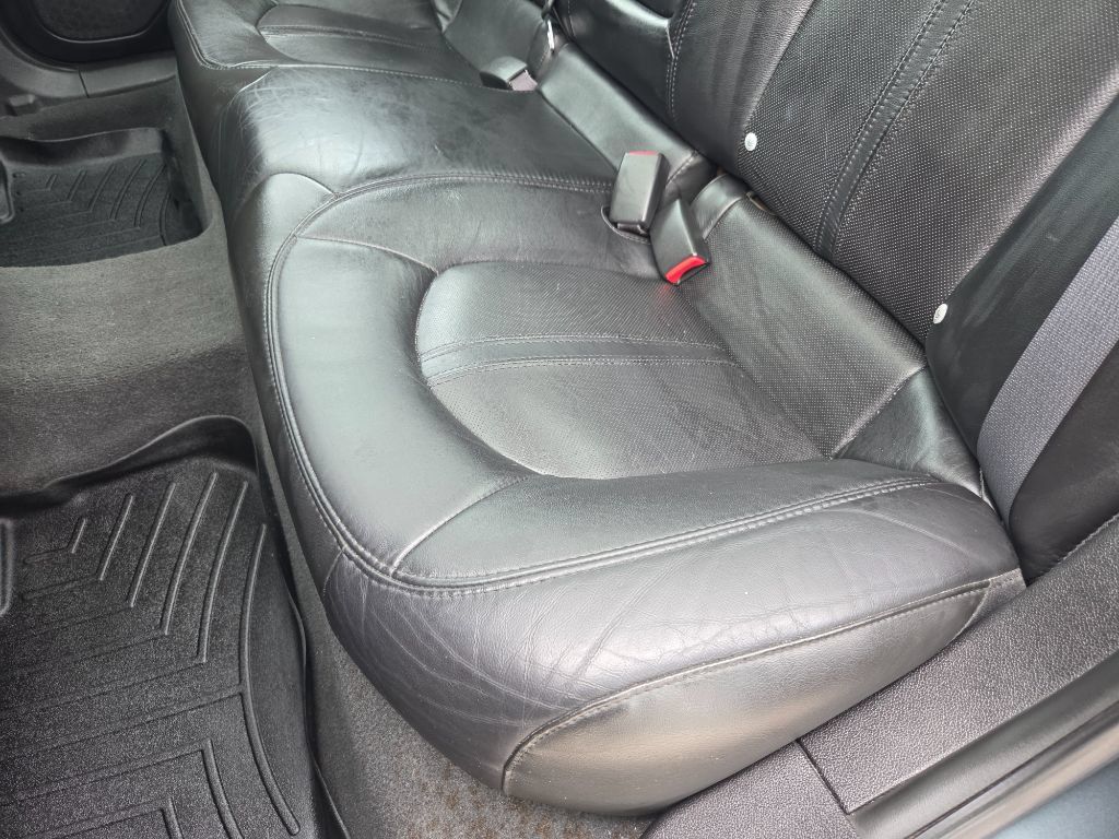 Used 2008 Cadillac CTS 3.6 w/ Wood Trim Package RWD image 24