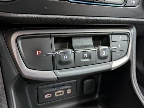 Used 2023 GMC Terrain AT4 image 13