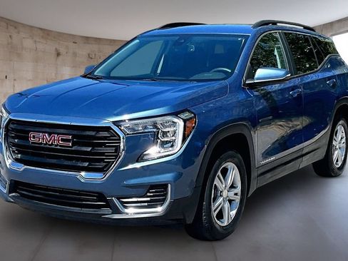 Used 2024 GMC Terrain SLE w/ Driver Convenience Package AWD/4WD image 13