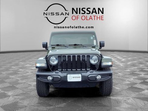 Used 2022 Jeep Gladiator Sport AWD/4WD image 29