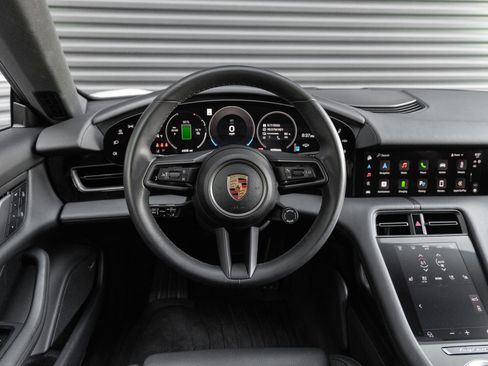 Certified 2025 Porsche Taycan AWD/4WD image 18