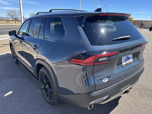 Used 2025 Toyota Grand Highlander AWD Hybrid image 3