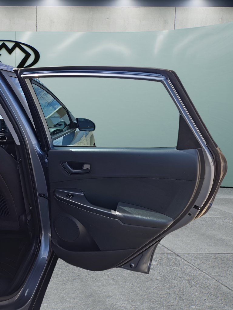 Used 2019 Hyundai Kona SE FWD image 16