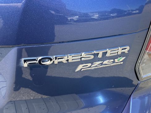 Used 2017 Subaru Forester 2.5i Touring AWD/4WD image 26
