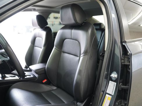 Used 2022 Honda Civic Touring image 25