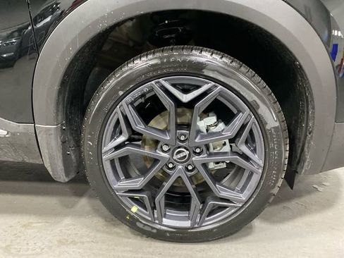 New 2026 Nissan Kicks SR w/ SR Premium Package AWD/4WD image 9