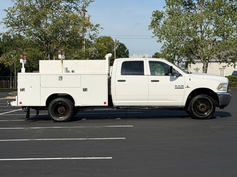 Used 2018 RAM 3500 Tradesman RWD image 5